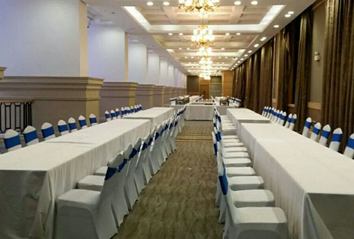 未标题-1_0009_宴会椅加宴会桌0.jpg