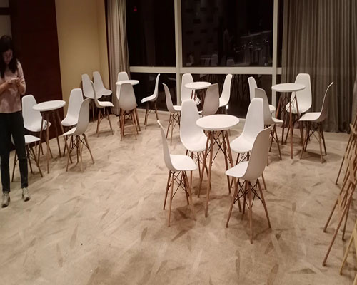 上海圆弧沙发桌椅活动现场案例图