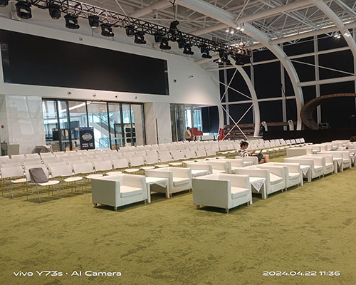 深圳白色沙发活动现场案例图